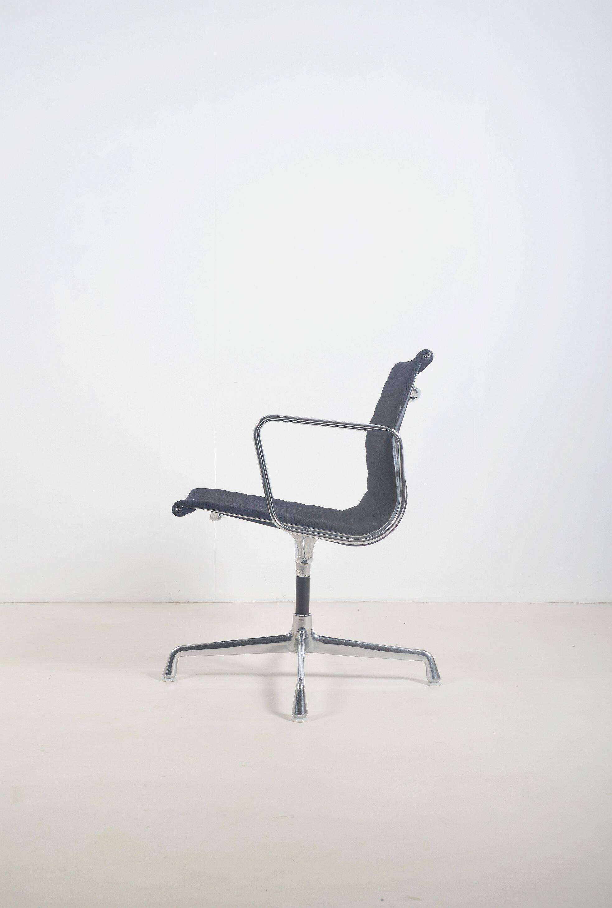 Office chair EA108 designed by Charles and Ray Eames for Herman Miller