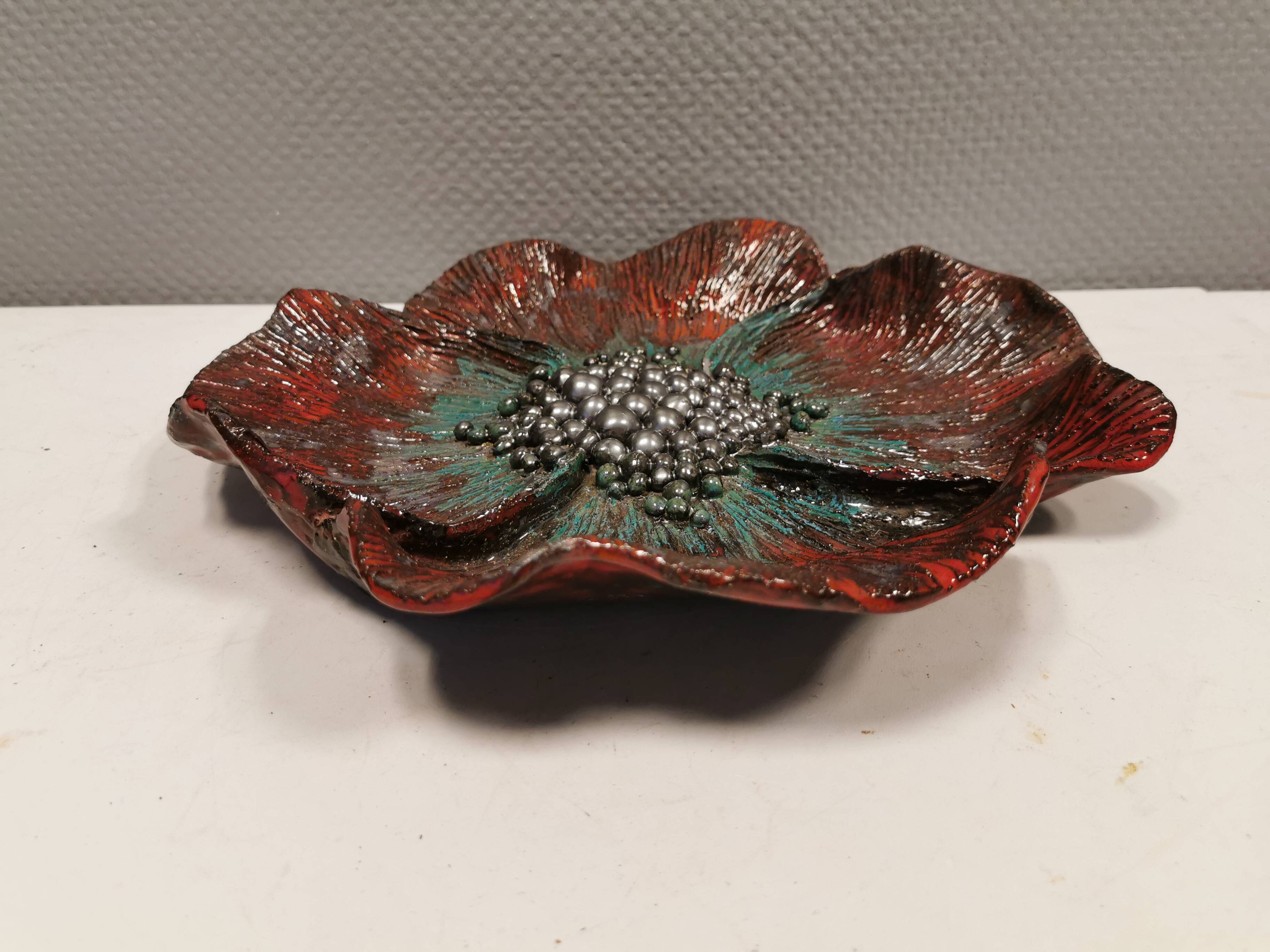 Earthenware dish, in beautiful partial glaze. Made by Sloth keramik Danamrk 1978