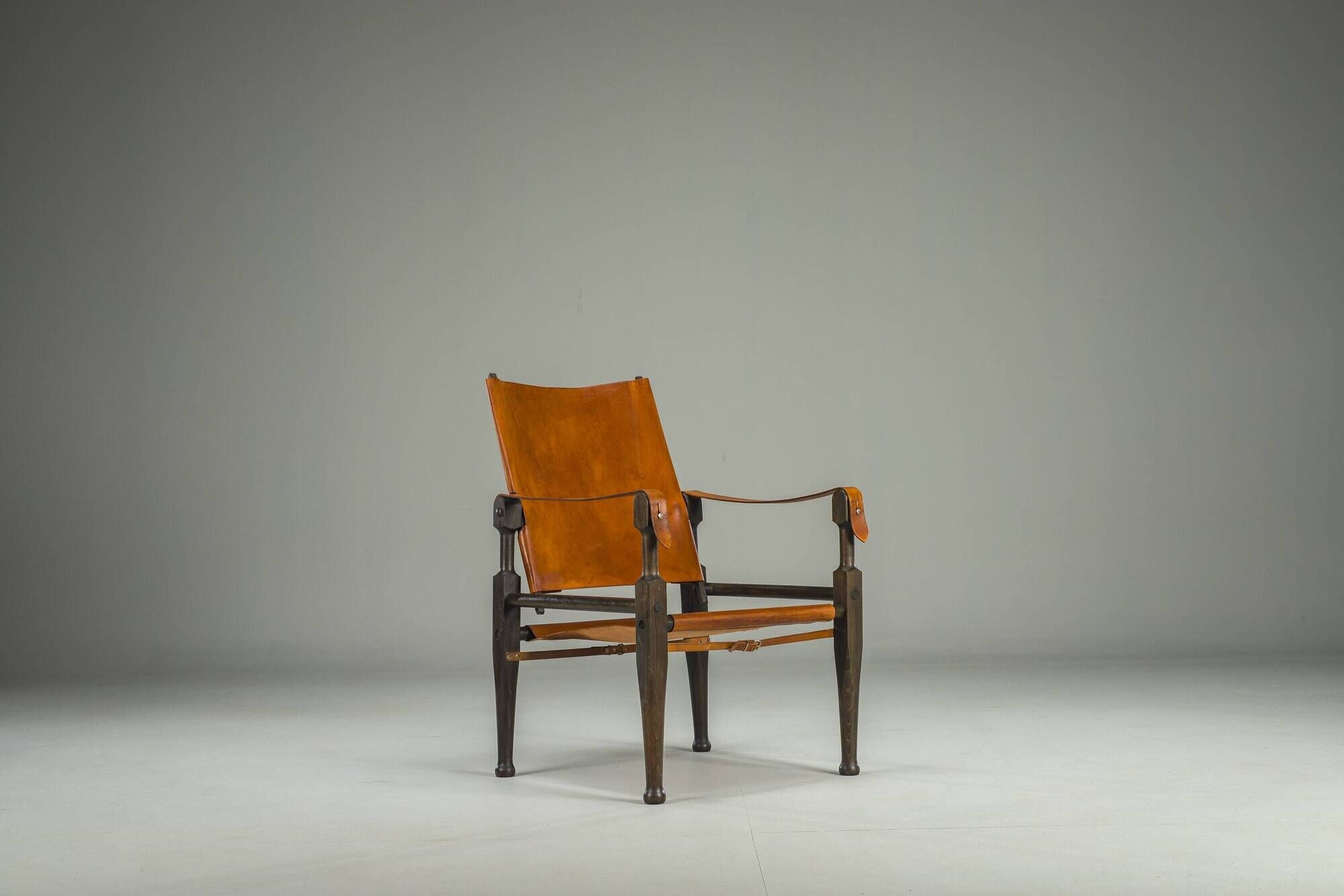 Swiss Leather Safari Chair attributed to Wilhelm Kienzle for Wohnbedarf