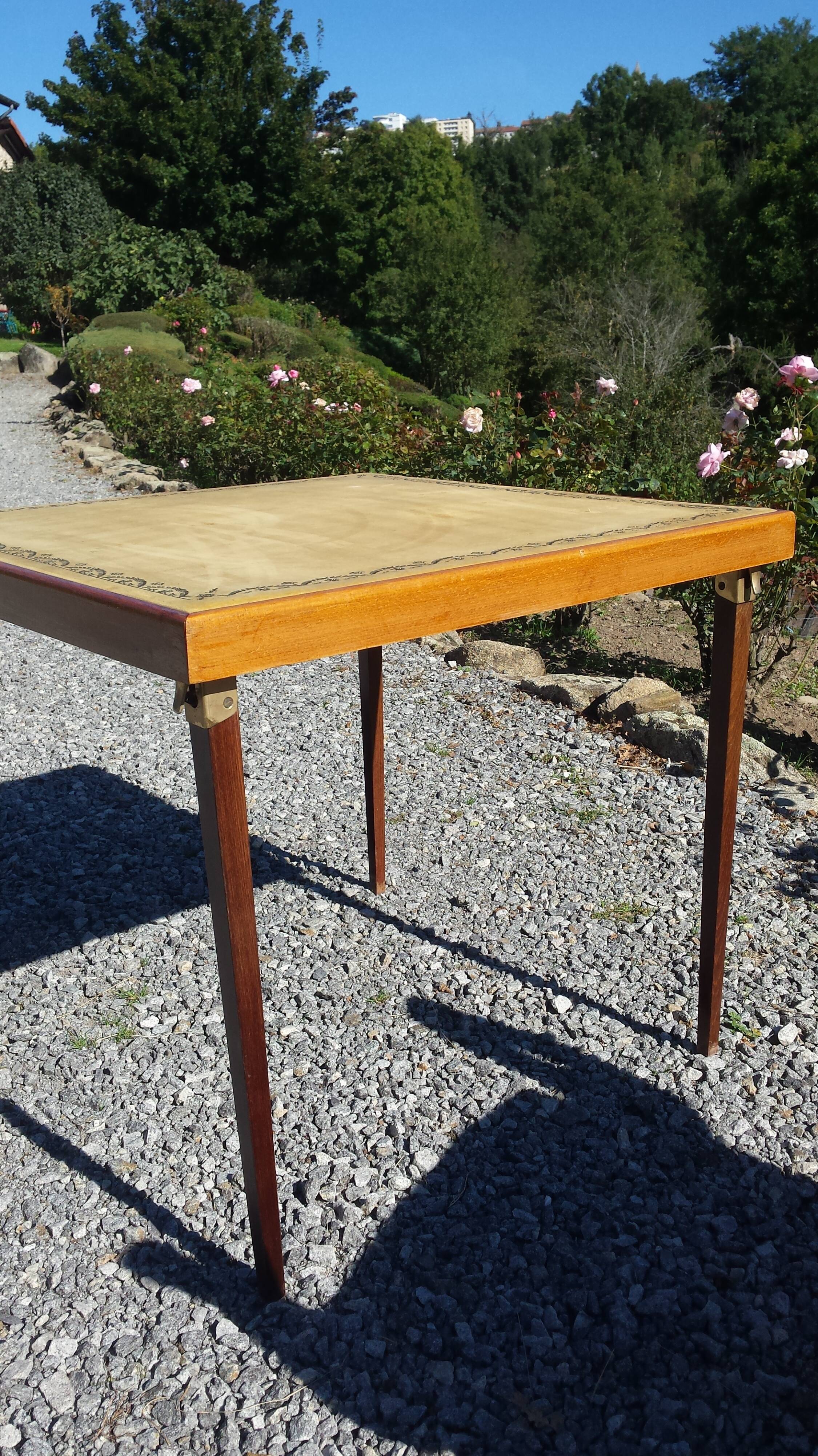 Game table, bridge table