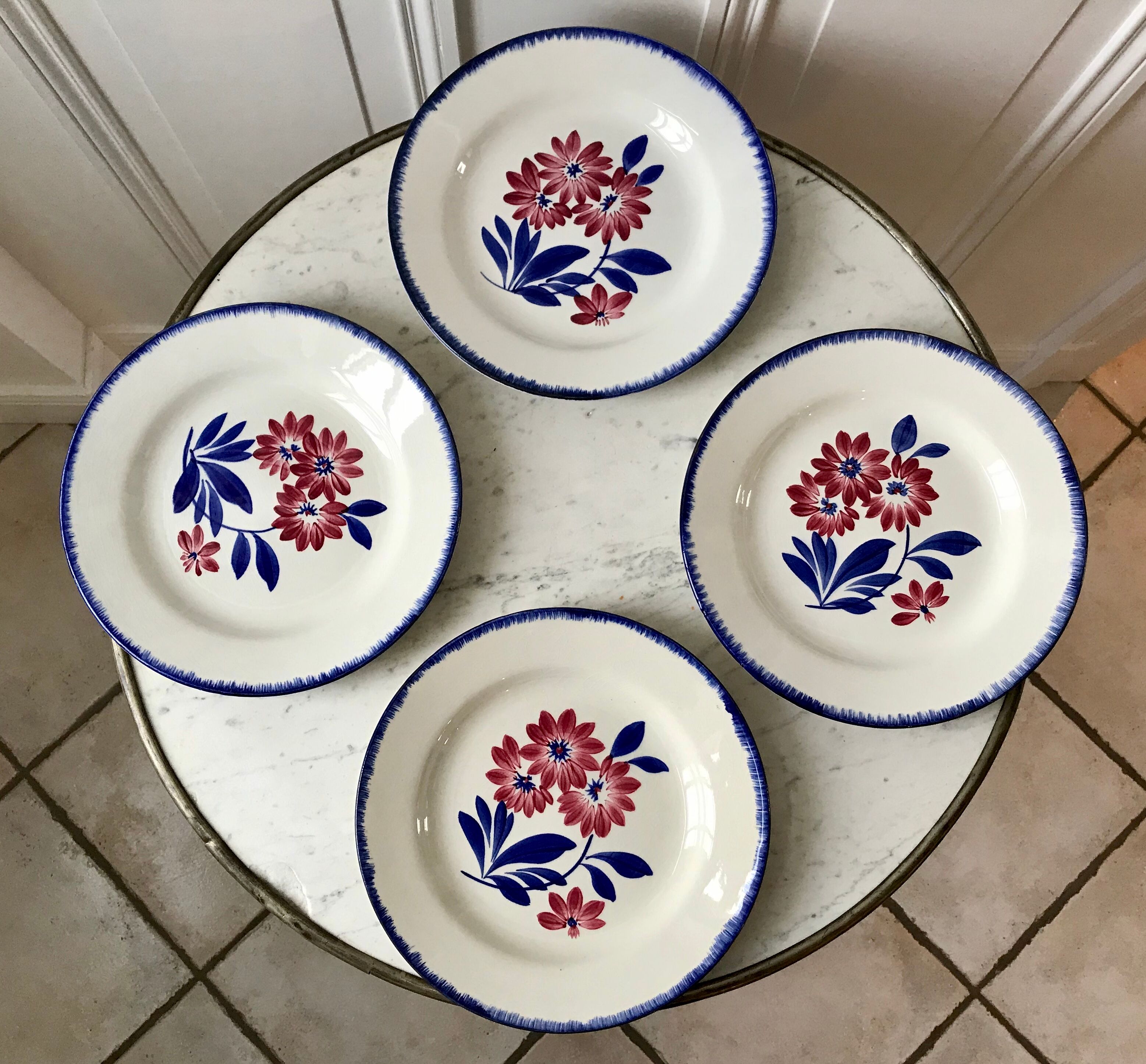 Set of 4 semi-hollow plates gien model "cancale" 40s