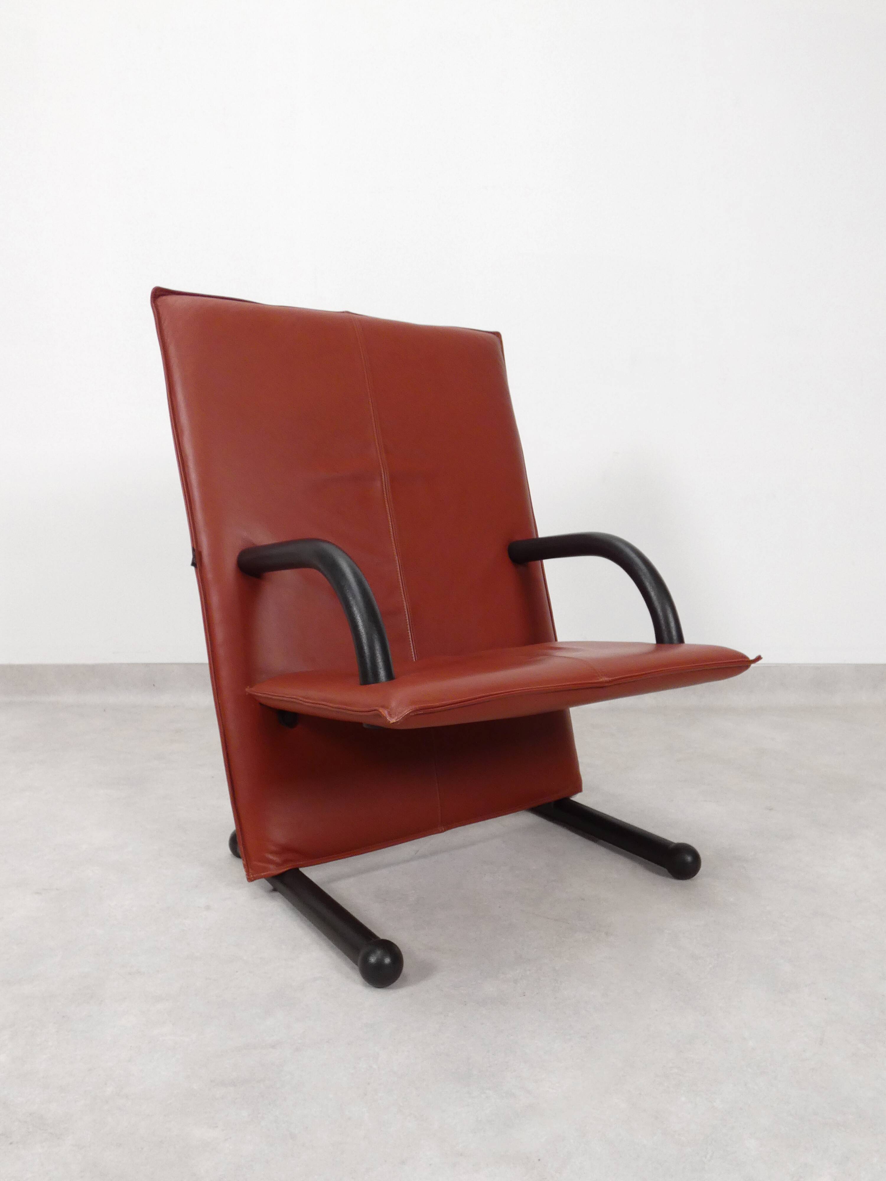 T-Line lounge chair - Arflex
