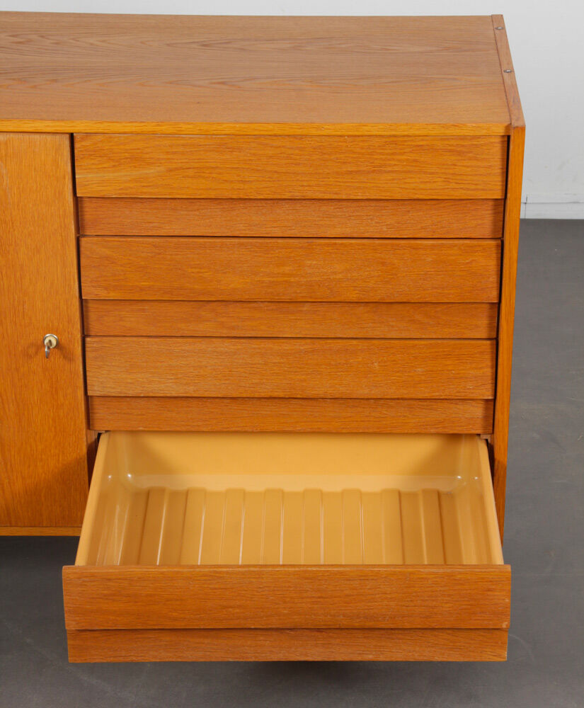 Commode en chêne par Jiri Jiroutek, modèle U-458, 1960