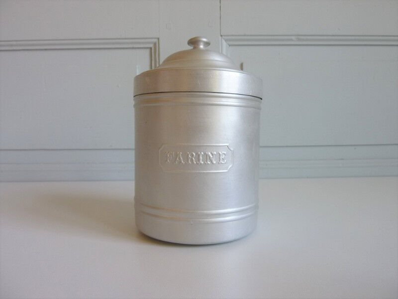 Set of 6 tin spice pots