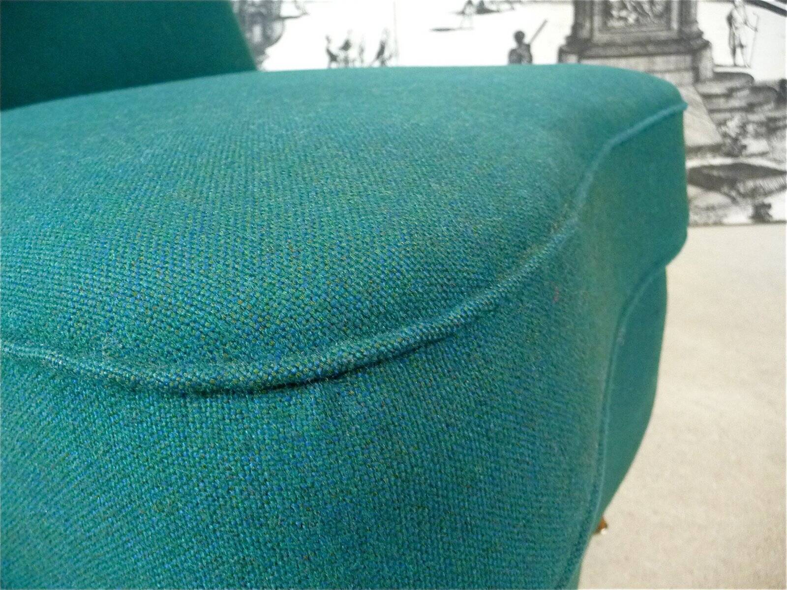 Chaise à dossier haut en forme de pantoufle italienne attribuée à Paolo Buffa, années 1950.