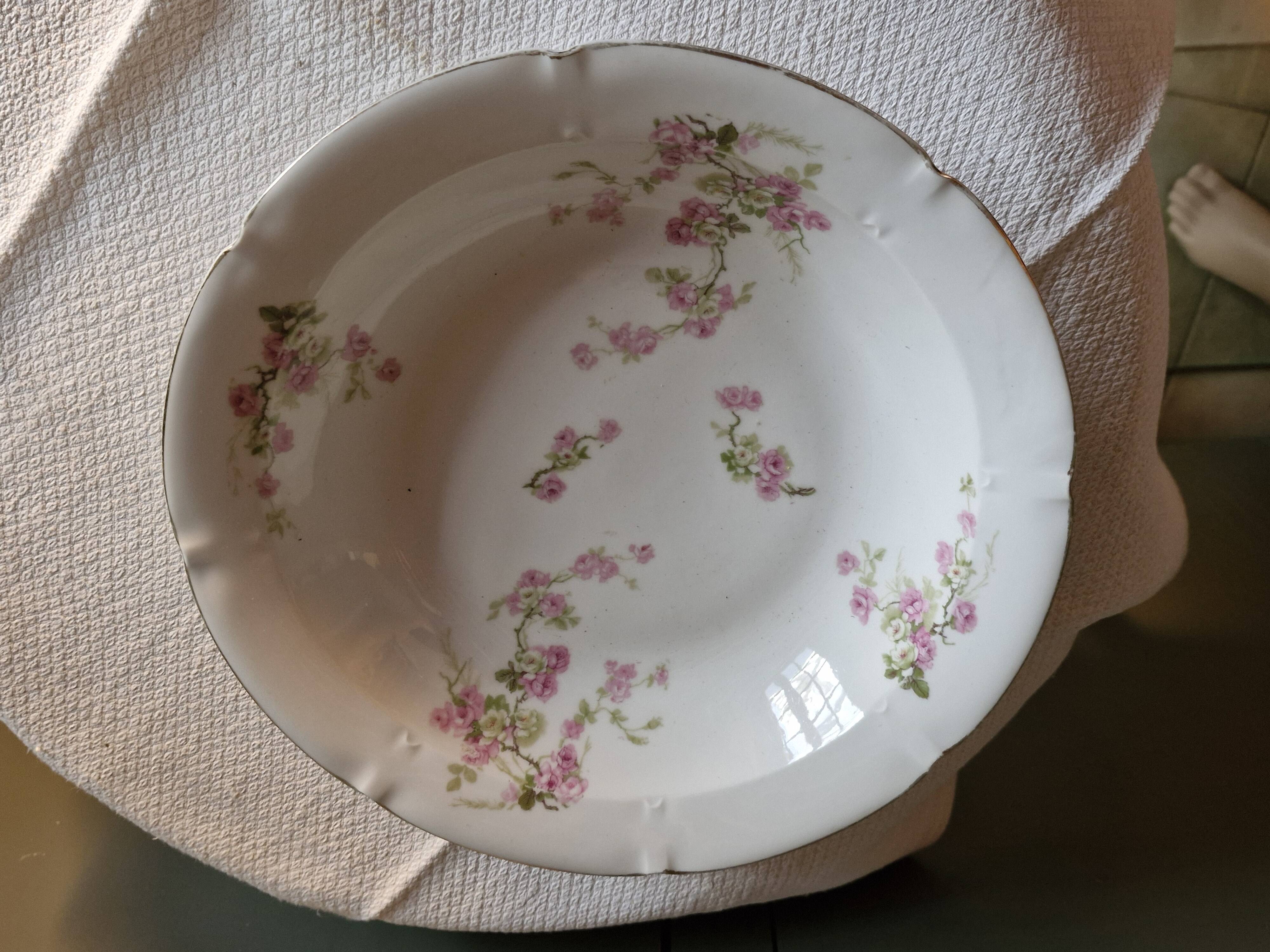 2 plats anciens décor japonisant Fleurs de cerisier Limoges vers 1900