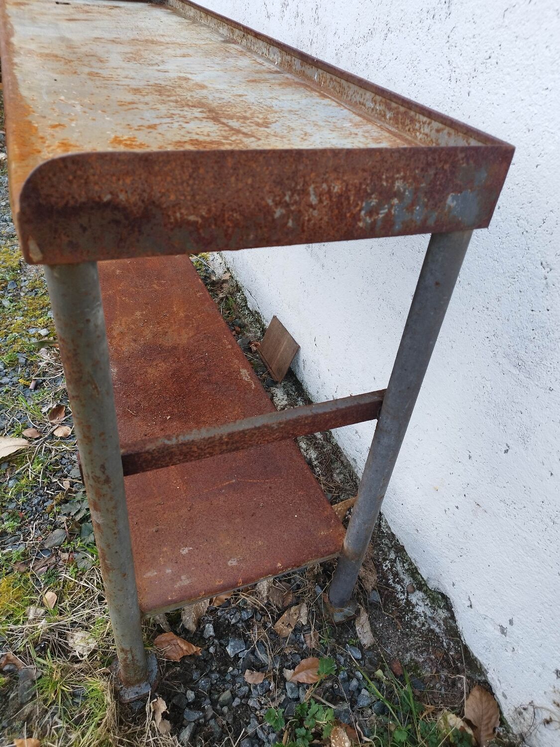 Iron workbench serving table