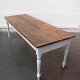 Farm table