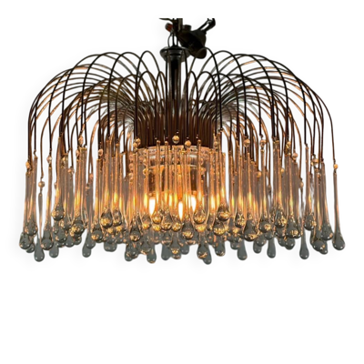 Paire de grands lustres garnis de gouttes en verre, structures métal chromé, Italie vers 1960