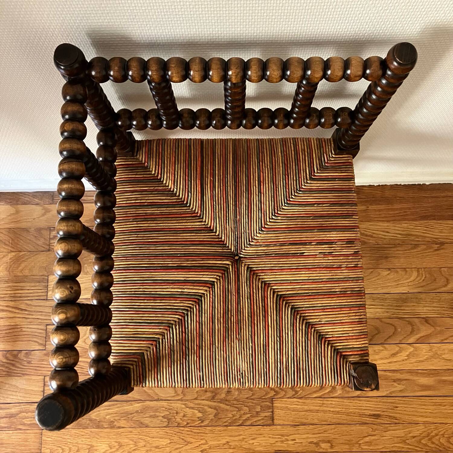 Turned wood corner chair