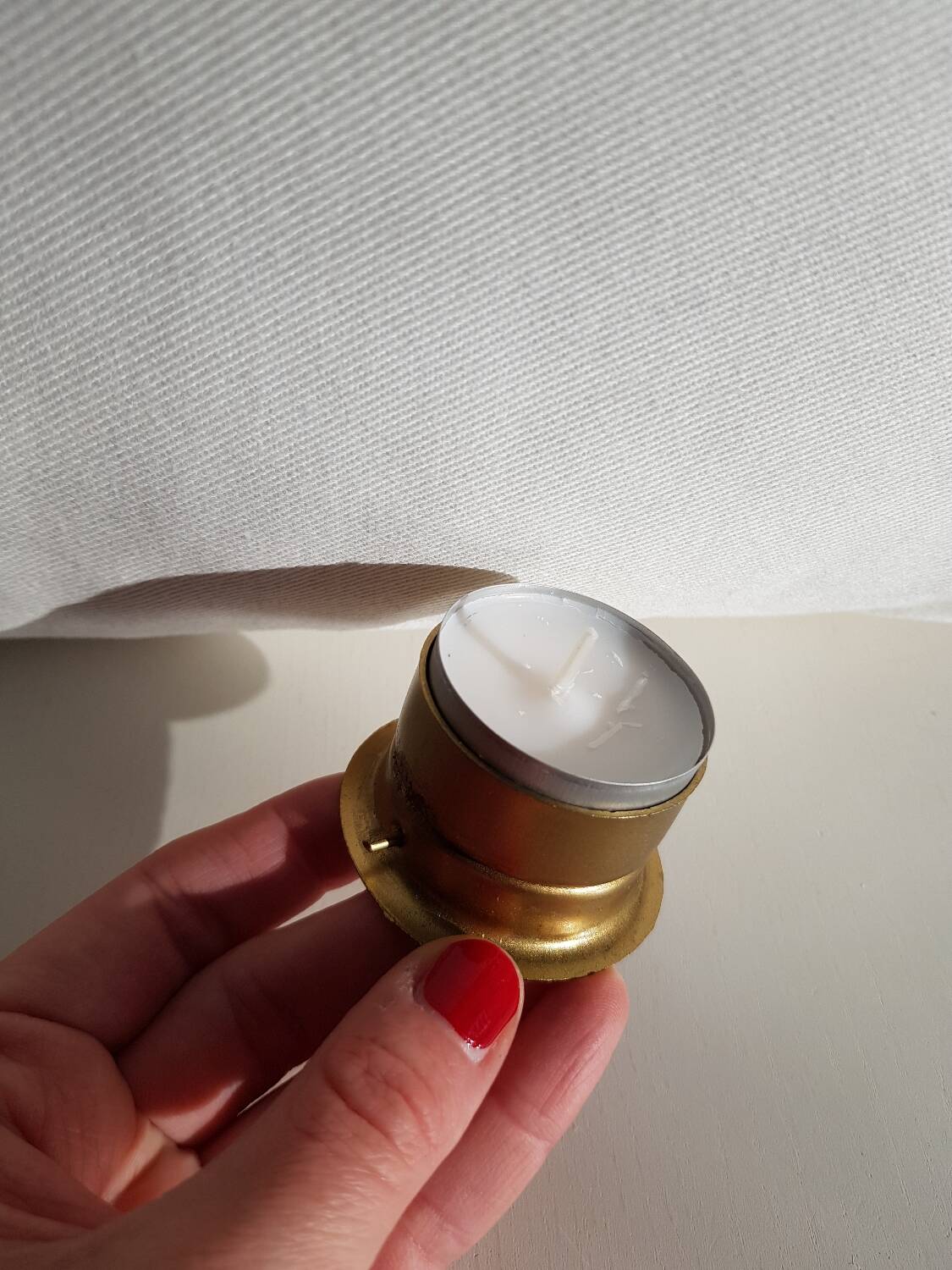 Photophore lanterne arrondie en métal beige