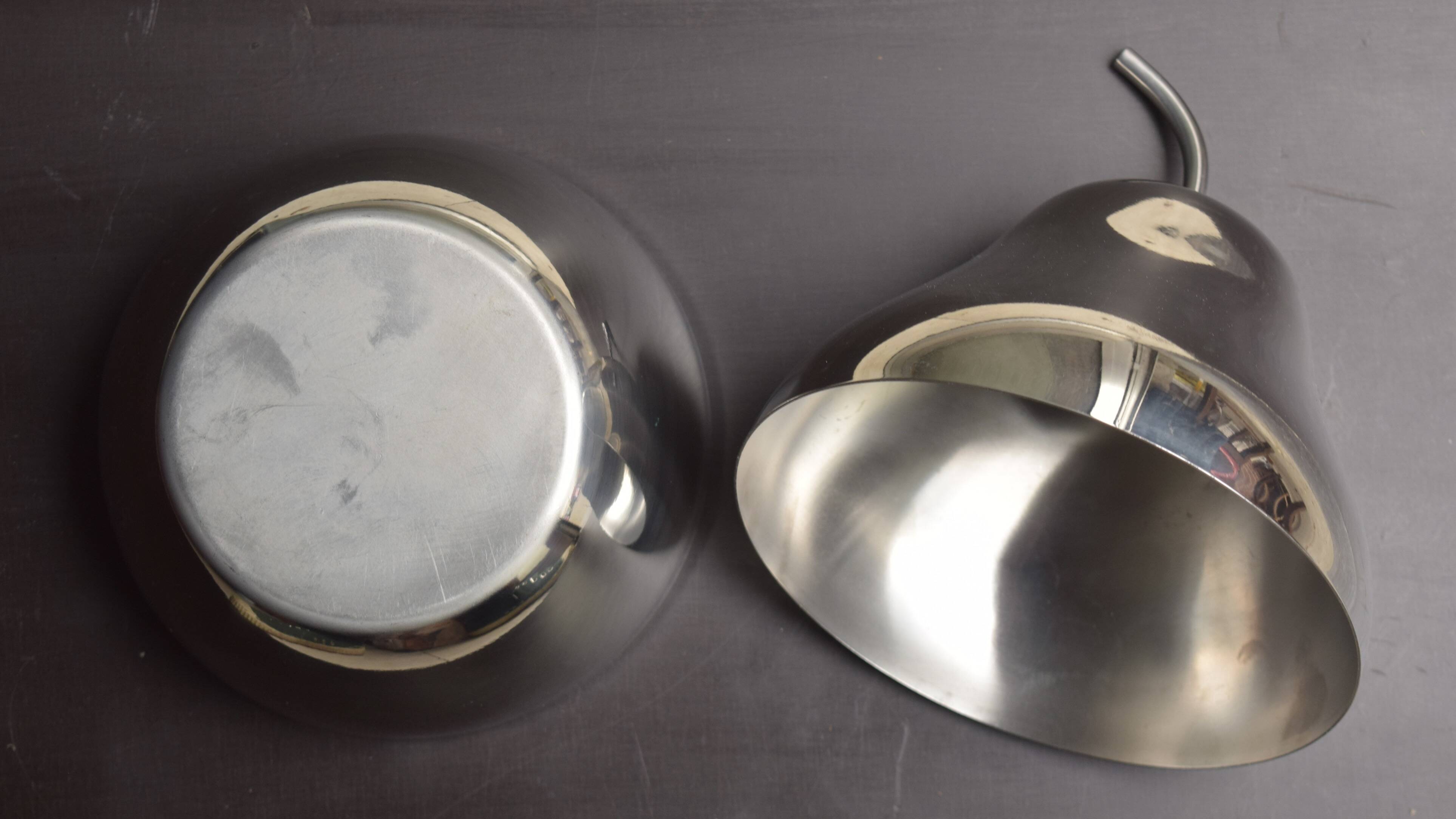 Pear ice bucket in chrome metal 1970