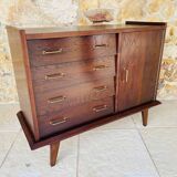 Large vintage chest of drawers with four drawers and one door in oak, circa 1960s