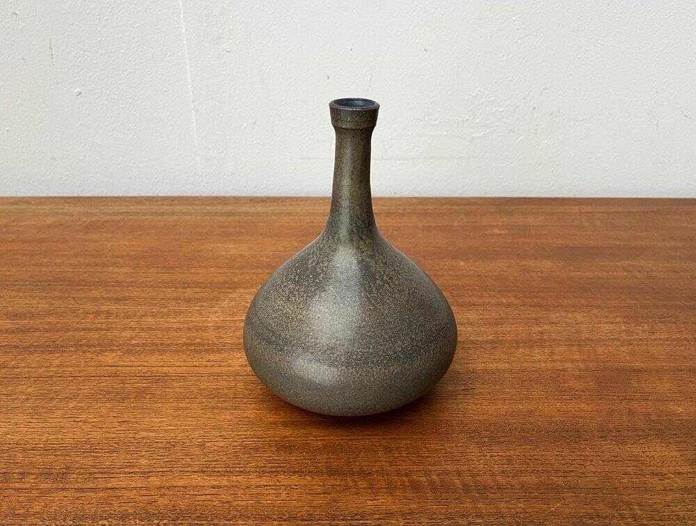 Mid-century minimalist studio pottery vase by Mathies Schwarze, Germany, 1960s.