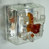 Poliarte, rare pair of wall lamps in cut murano glass. Italy 1970s