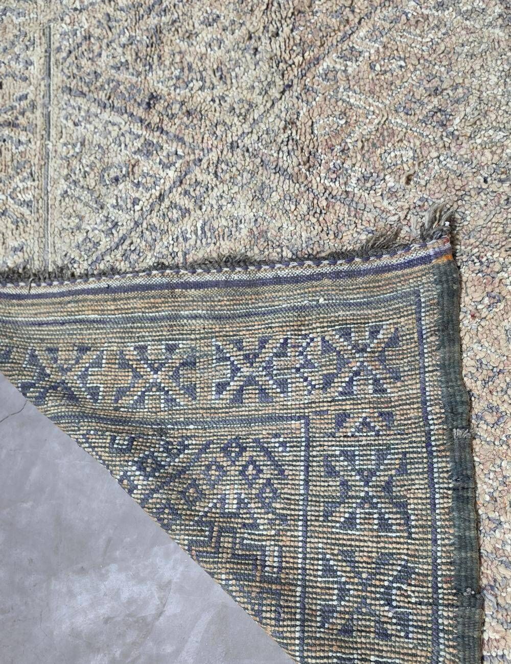 Beni M'Guild Moroccan Rug - 322 x 210 cm