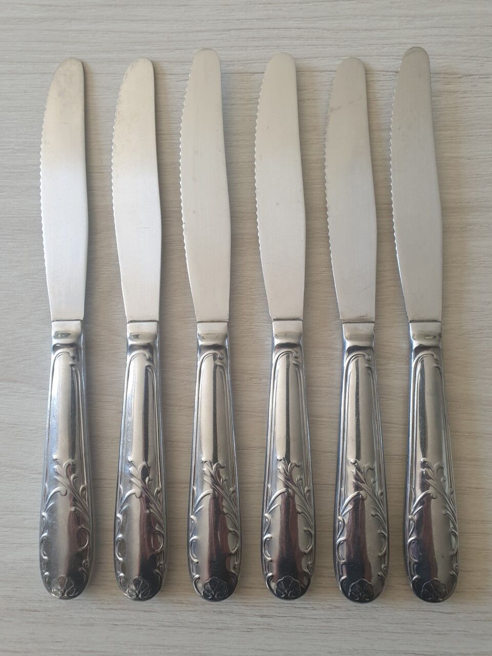 Set of 6 knives