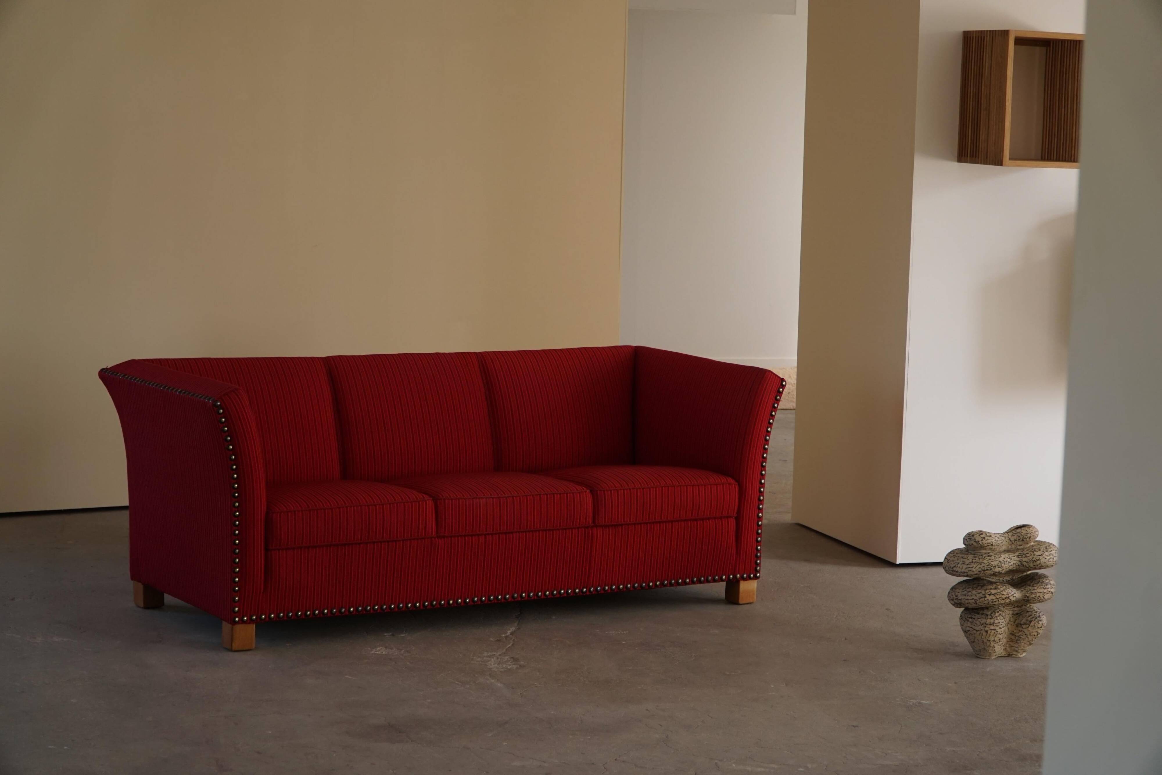 Art Deco three-seater canapé by a Danish cabinetmaker, Flemming Lassen style, 1940s.