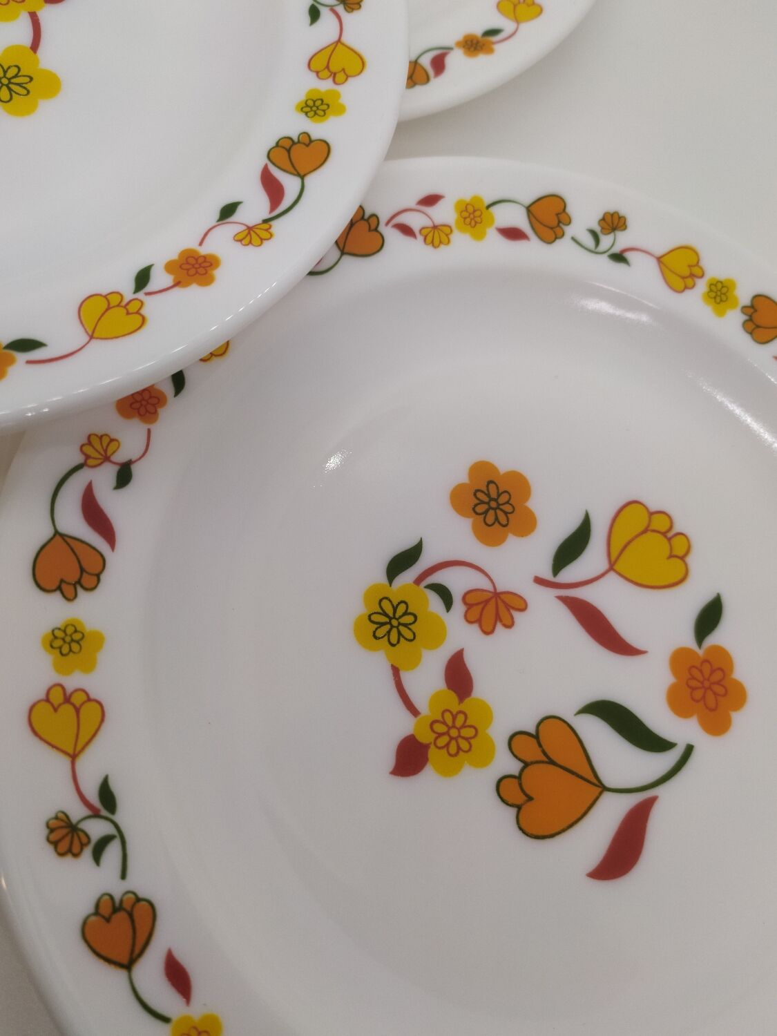 Vintage Arcopal dessert plates