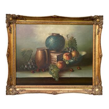 Tableau sur toile nature morte ancien cadre en bois doré / peinture de fruits vintage raisin pomme vase et cruche