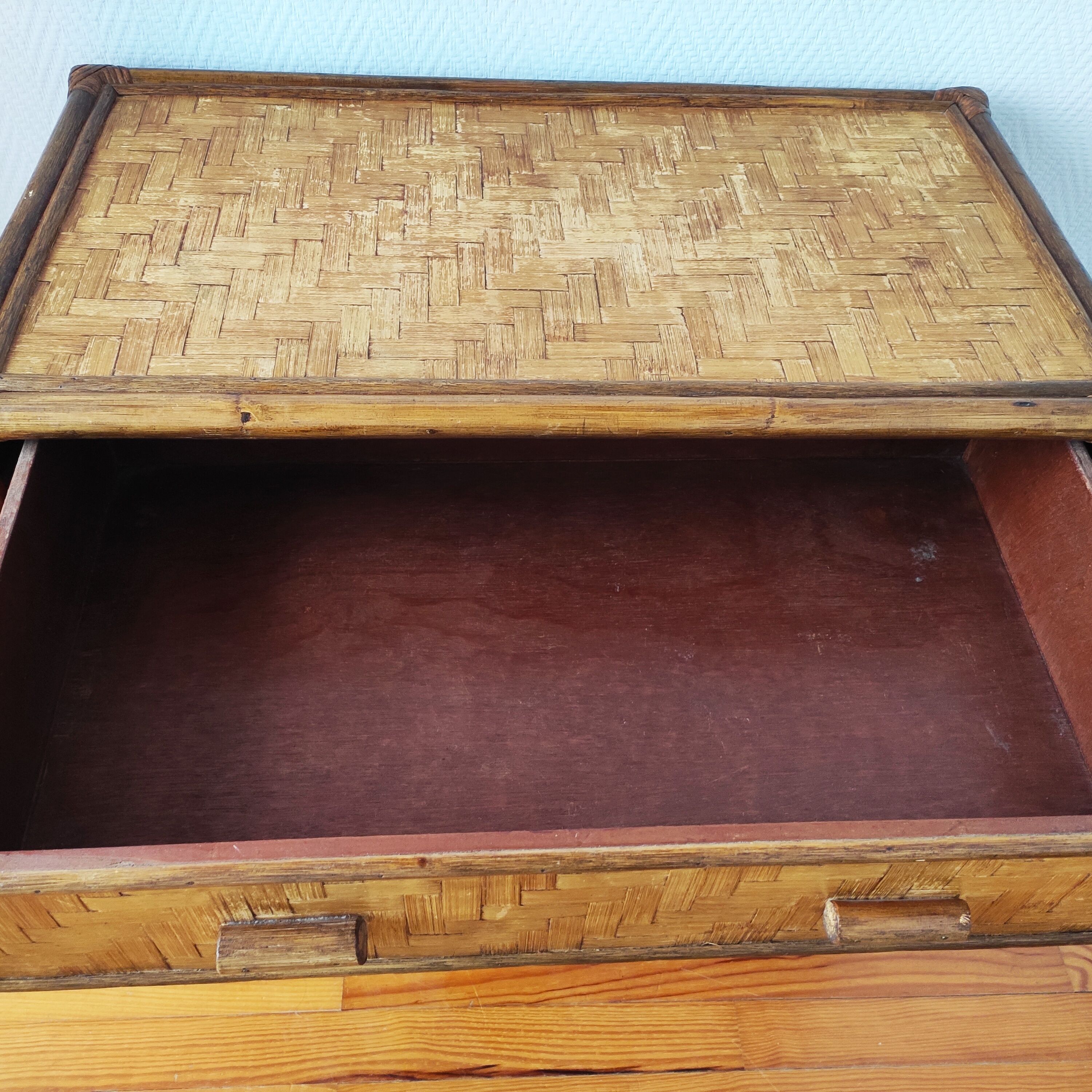 Commode vintage en rotin