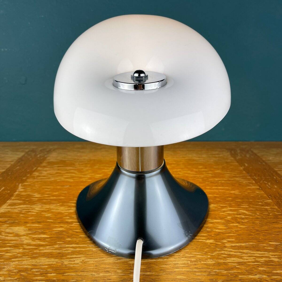 Cobra table lamp attributed to Guzzini, Italy, 1960s.