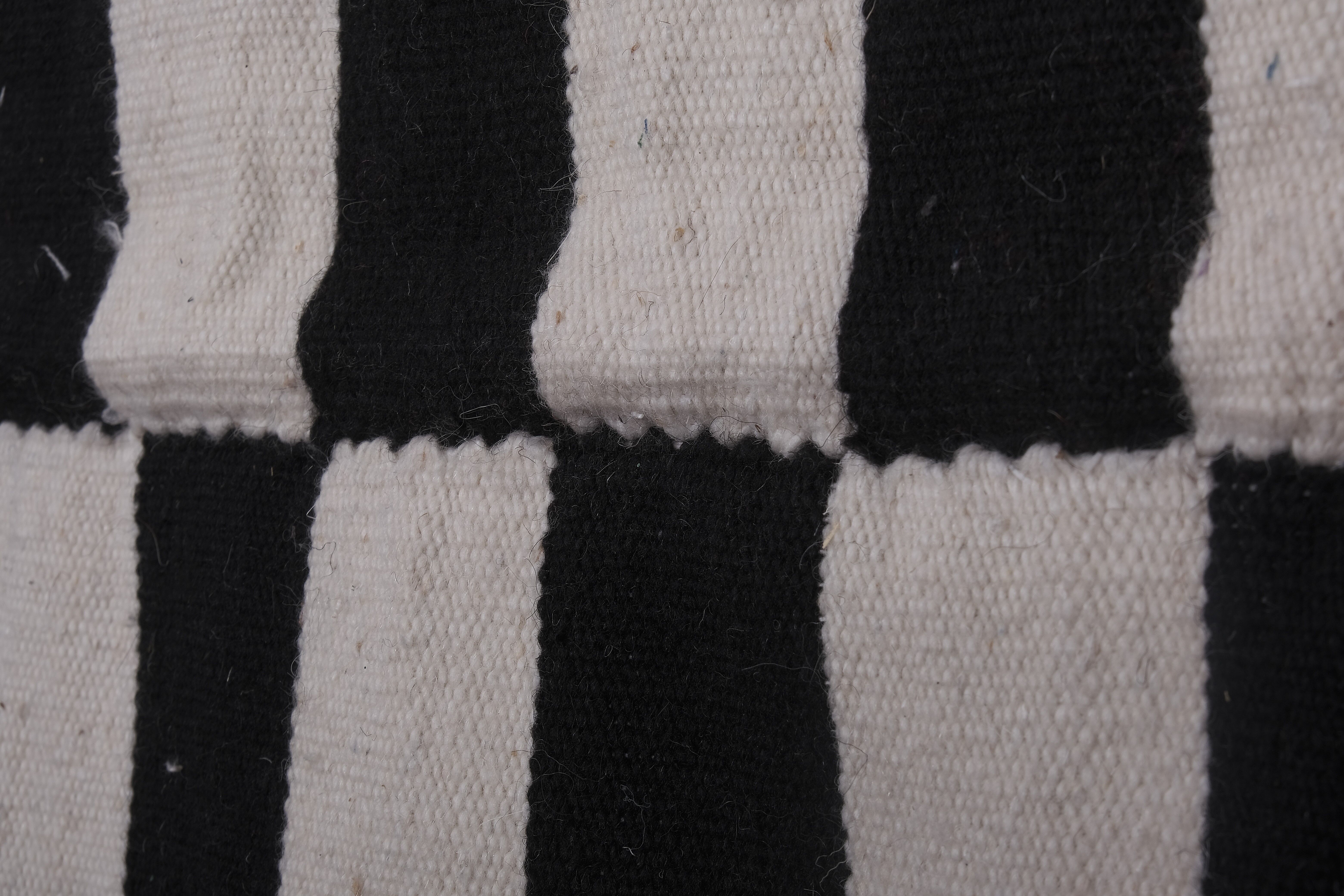 Vintage Turkish rug from Oushak, hand-woven 304x419 cm