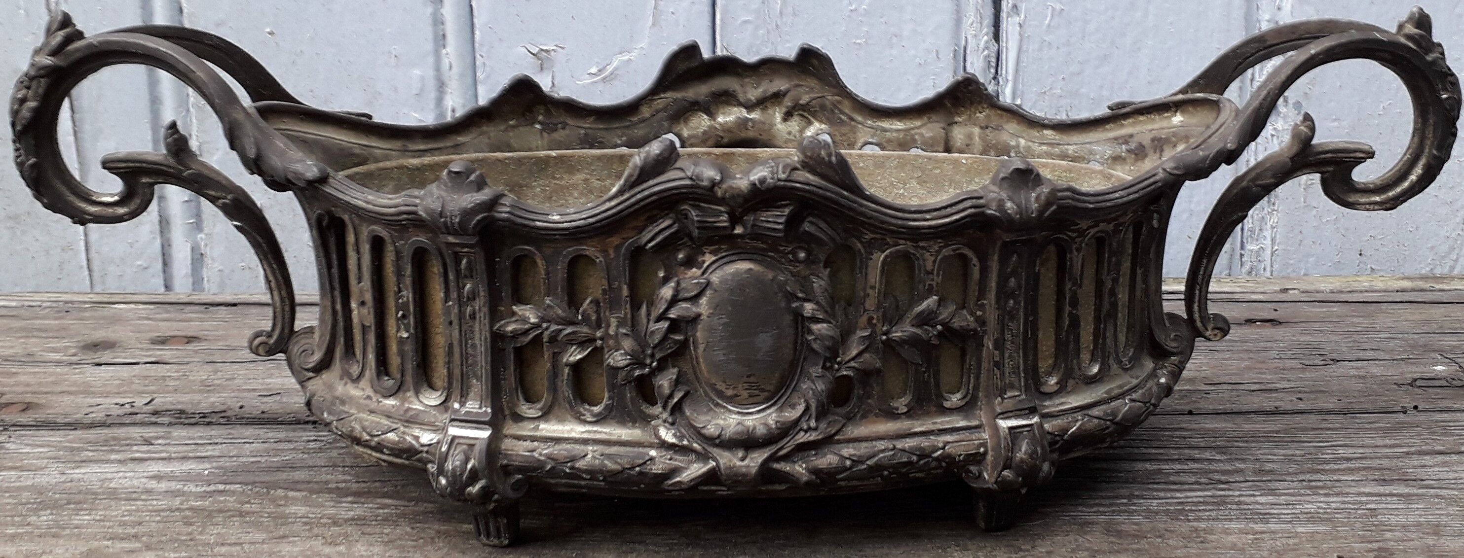 Art nouveau planter in silver metal