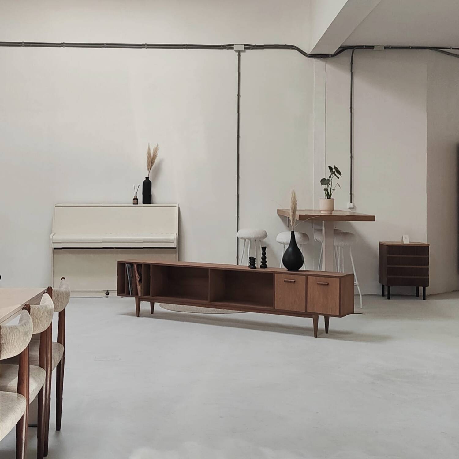 Silund low sideboard