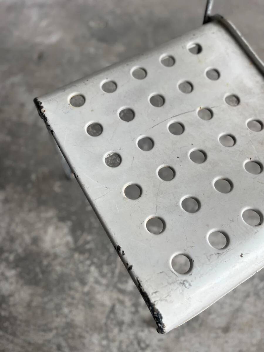 White Lacquered Steel Omstak Chair by Rodney Kinsman for Bieffeplast (1971) Industrial Sled Base