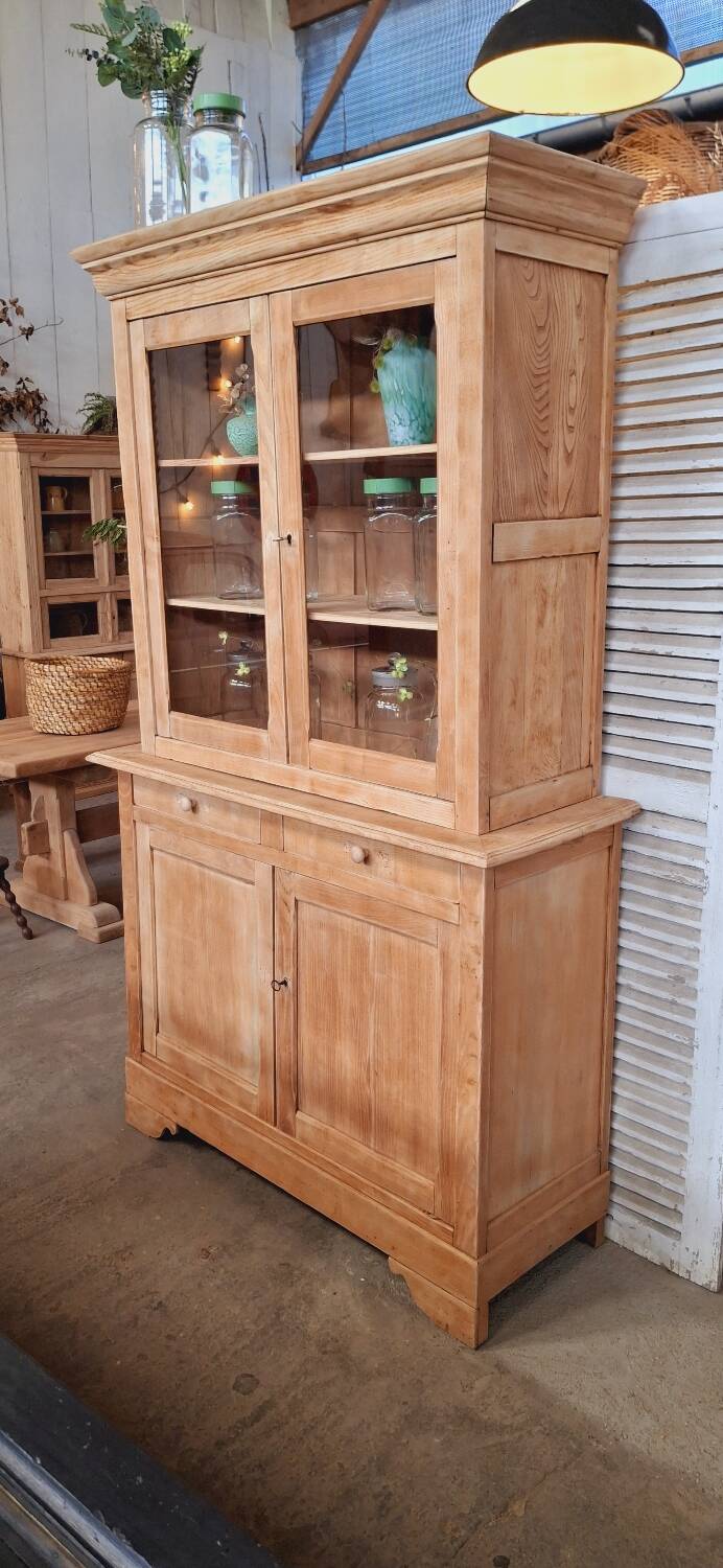 Two-piece glass-fronted buffet