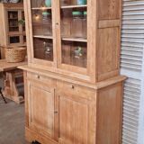 Sideboard with 2 glass panels