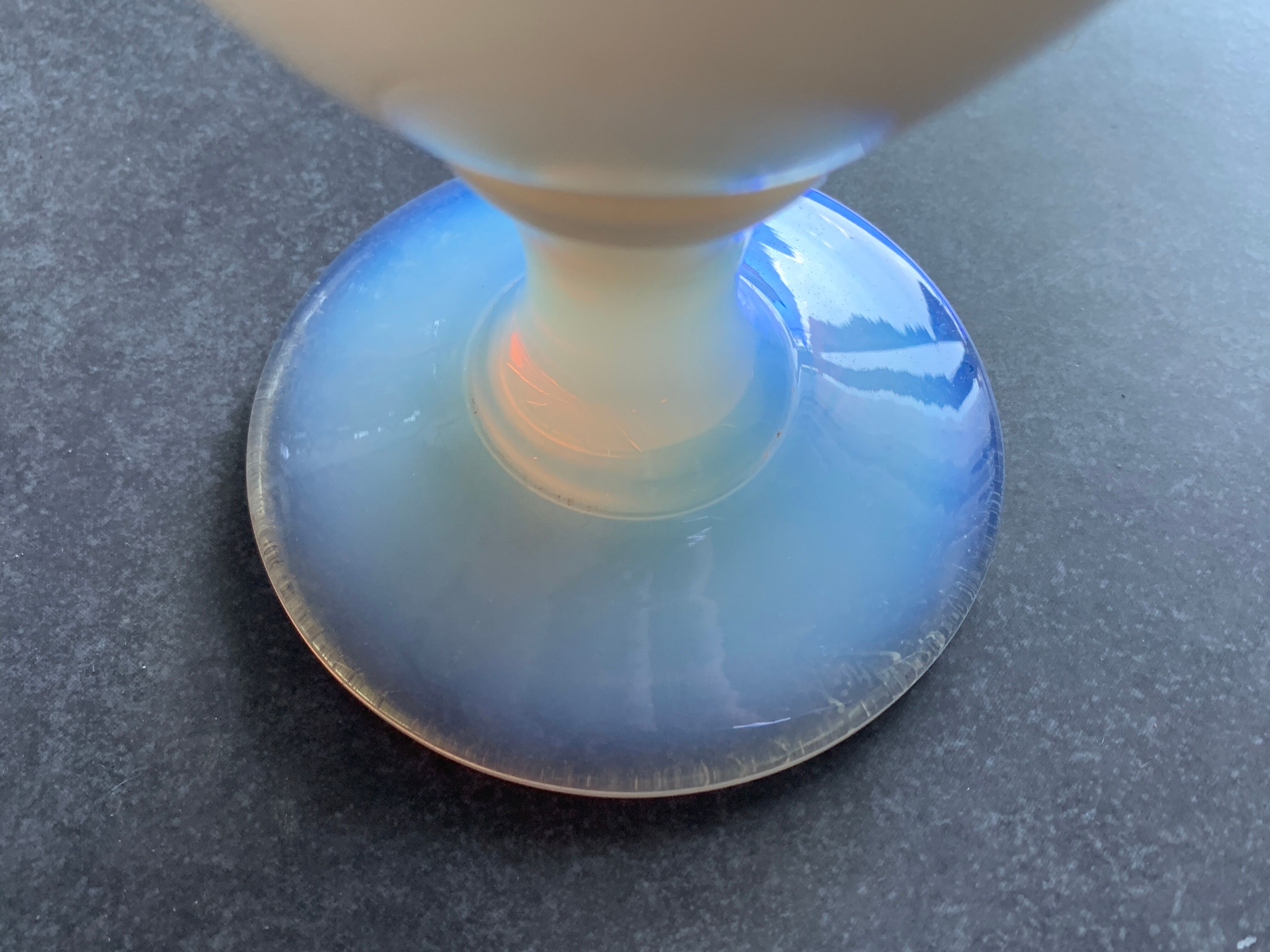 Opaline vase signed Sèvres, Paris