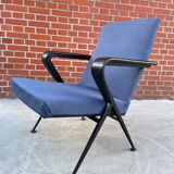 set of 2 Repose armchairs by Friso Kramer for Ahrend de Cirkel