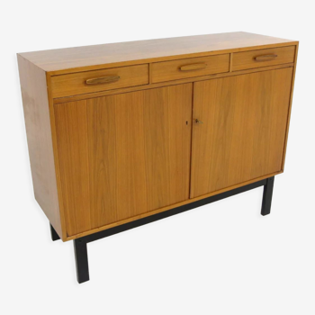 Commode scandinave en noyer Suède 1960