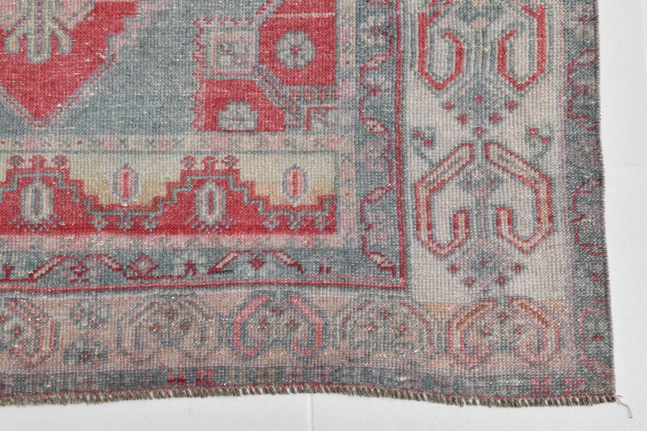 4x8 Soft Pink Geometric Handmade Vintage Rug, 128x242Cm