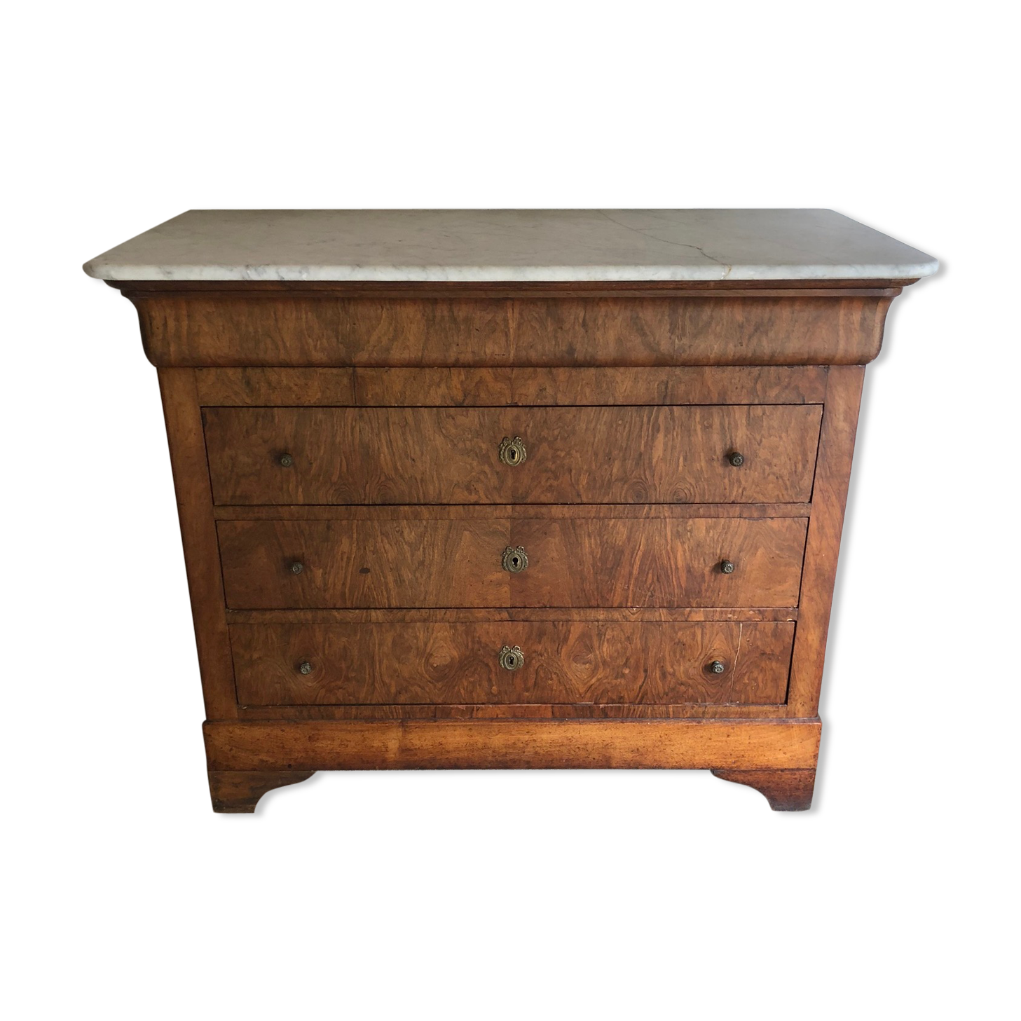 Ancient chest of drawers