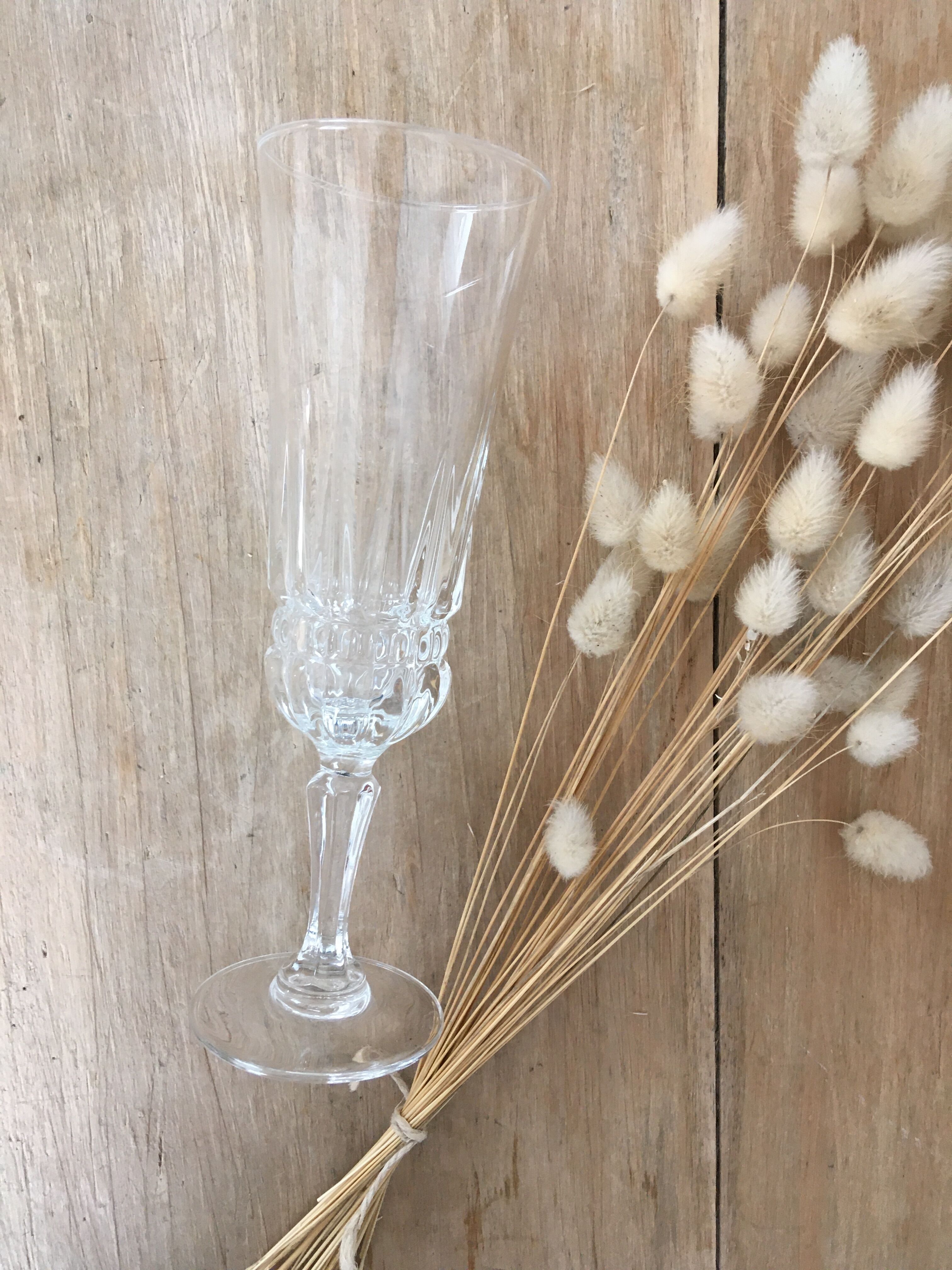 Luminarc champagne flutes