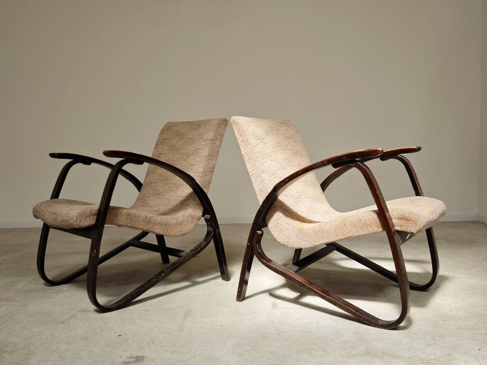 Paire de fauteuils art déco par Jan Vanek 1930