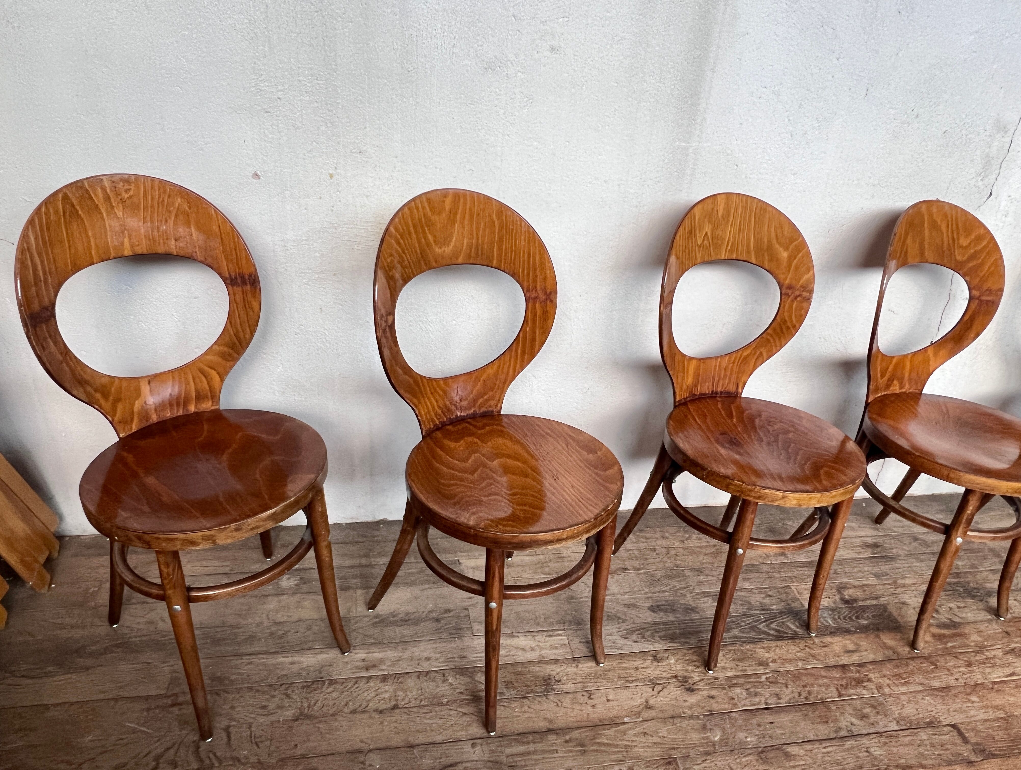 Series of 8 Baumann seagull chairs