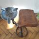 Meuble d'appoint, cendrier brutaliste en fer forgé et bois