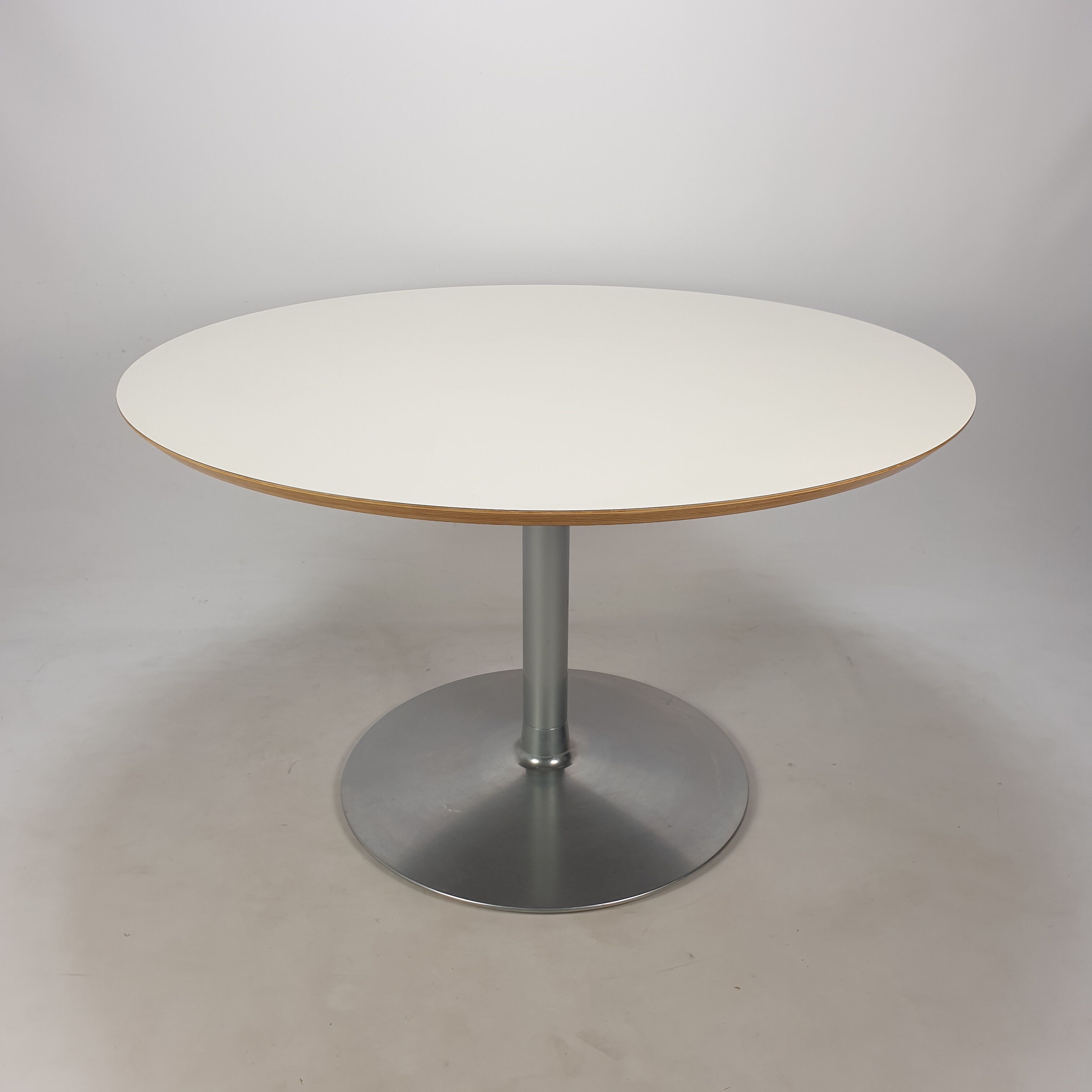 Round Dining Table by Pierre Paulin for Artifort