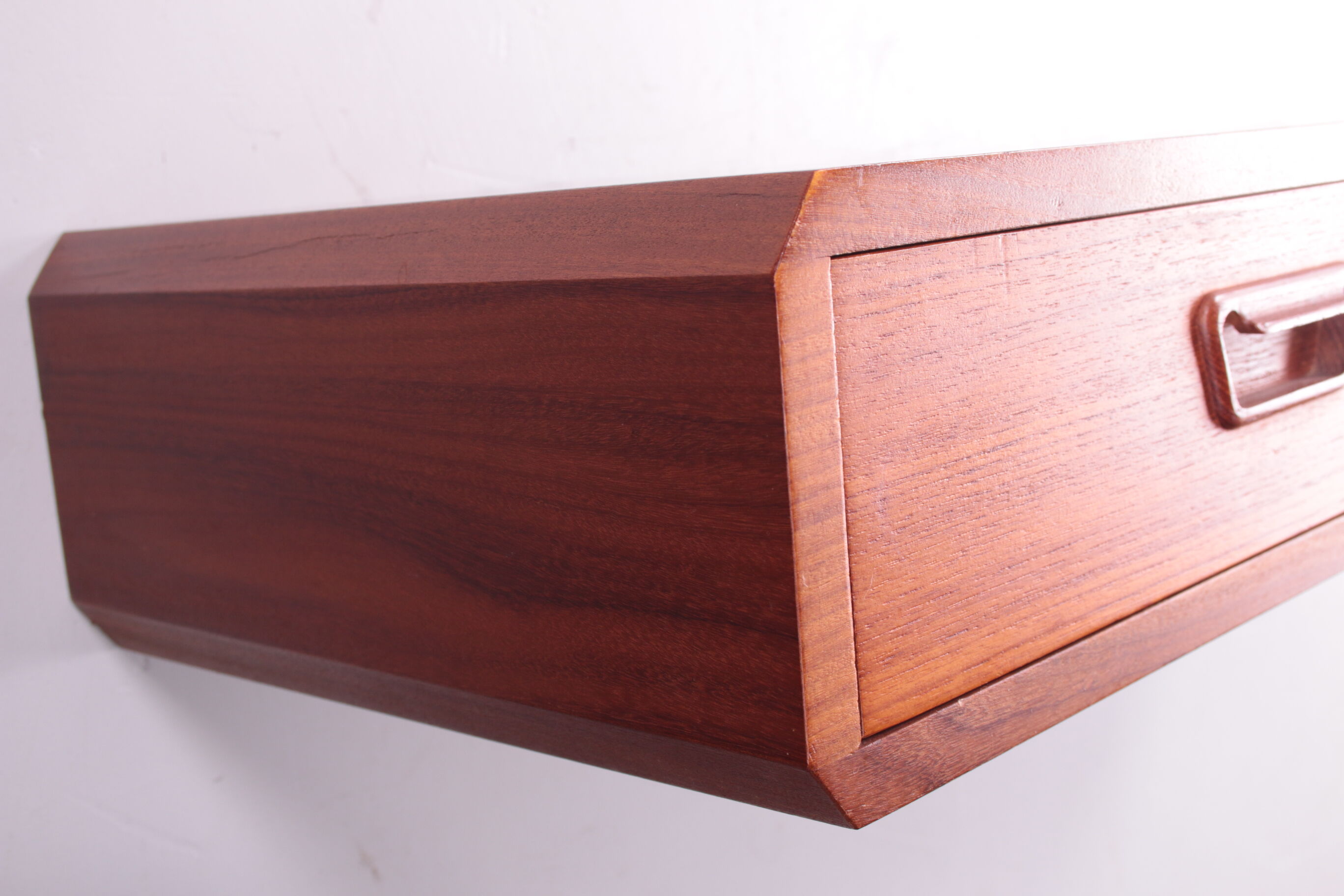 Pair of teak floating vintage bedside tables with drawer - Denmark 1960