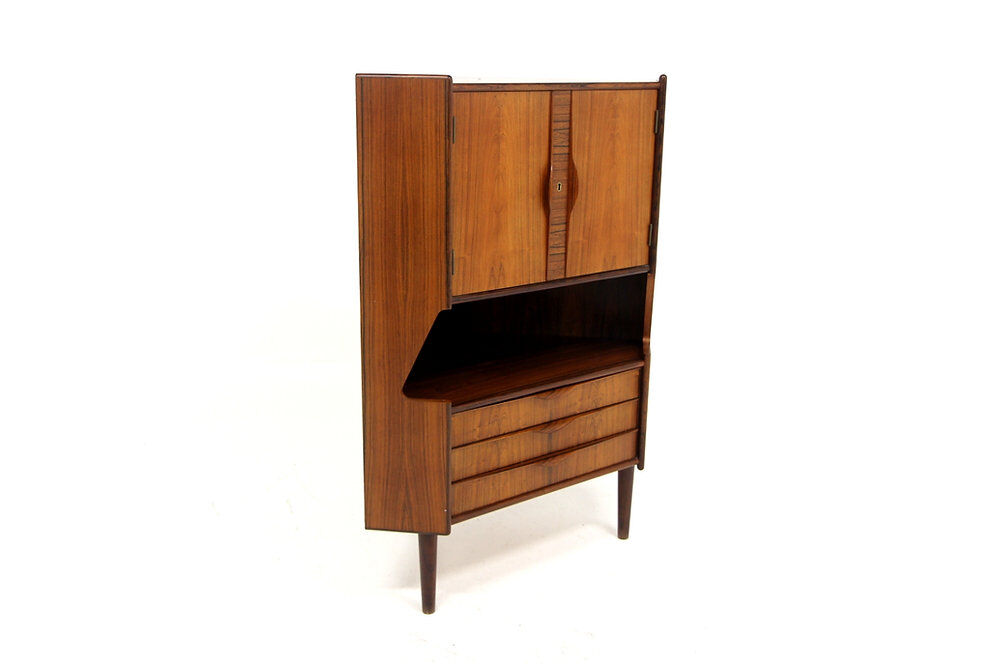 Scandinavian rosewood cabinet, Gunni Oman, Denmark, 1960