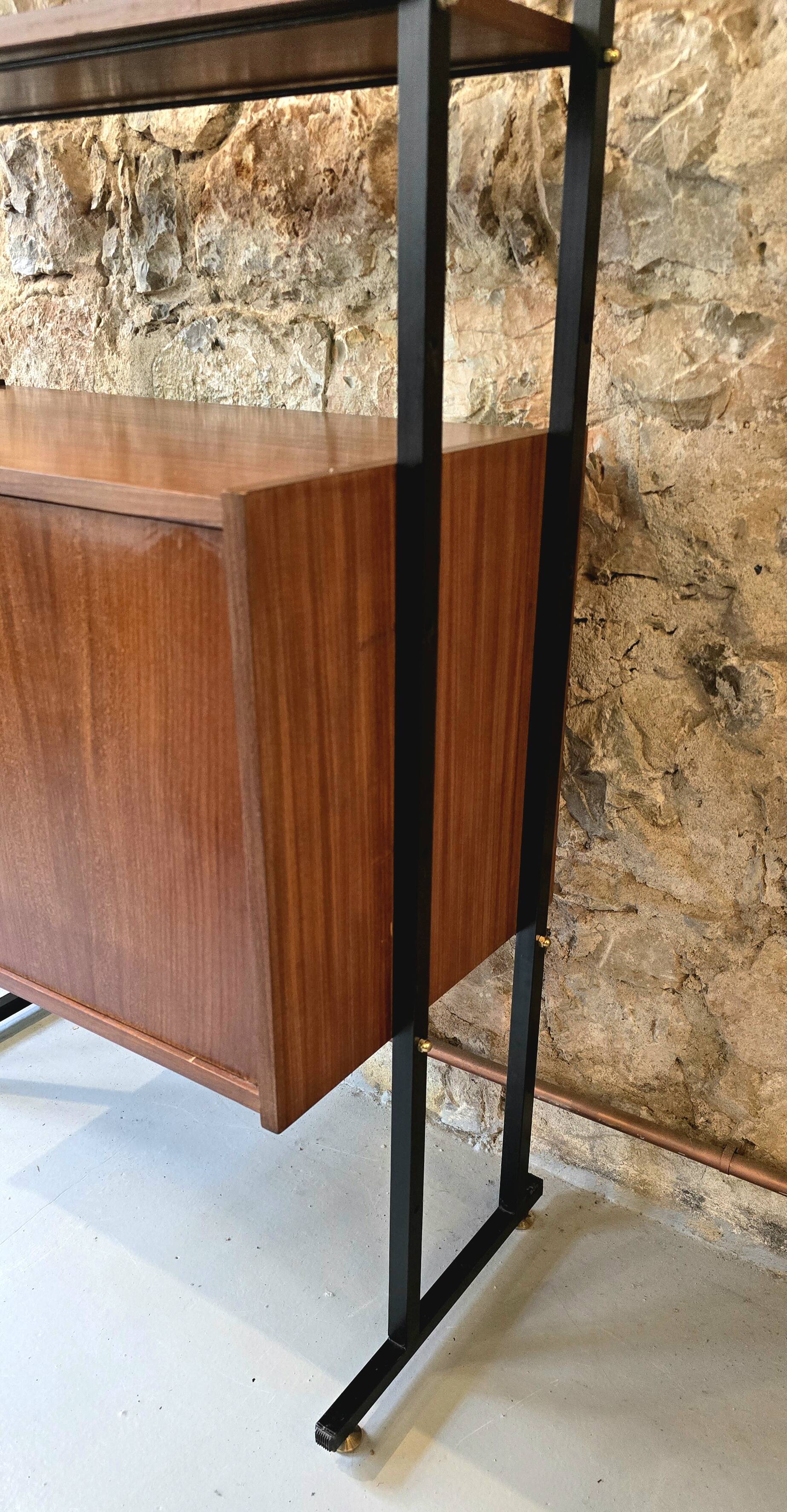 Vintage modernist bookcase/shelf (1950s-60s)