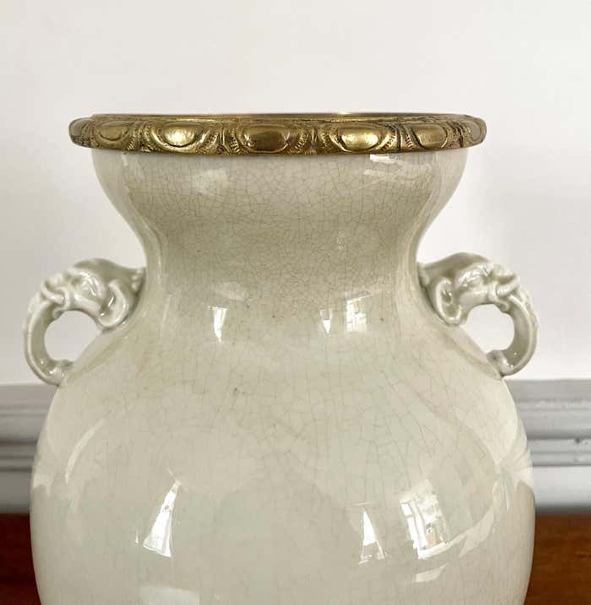 Vase and lamp foot in Chinese porcelain enamelled white cracked ivory - Qing - China XIXth