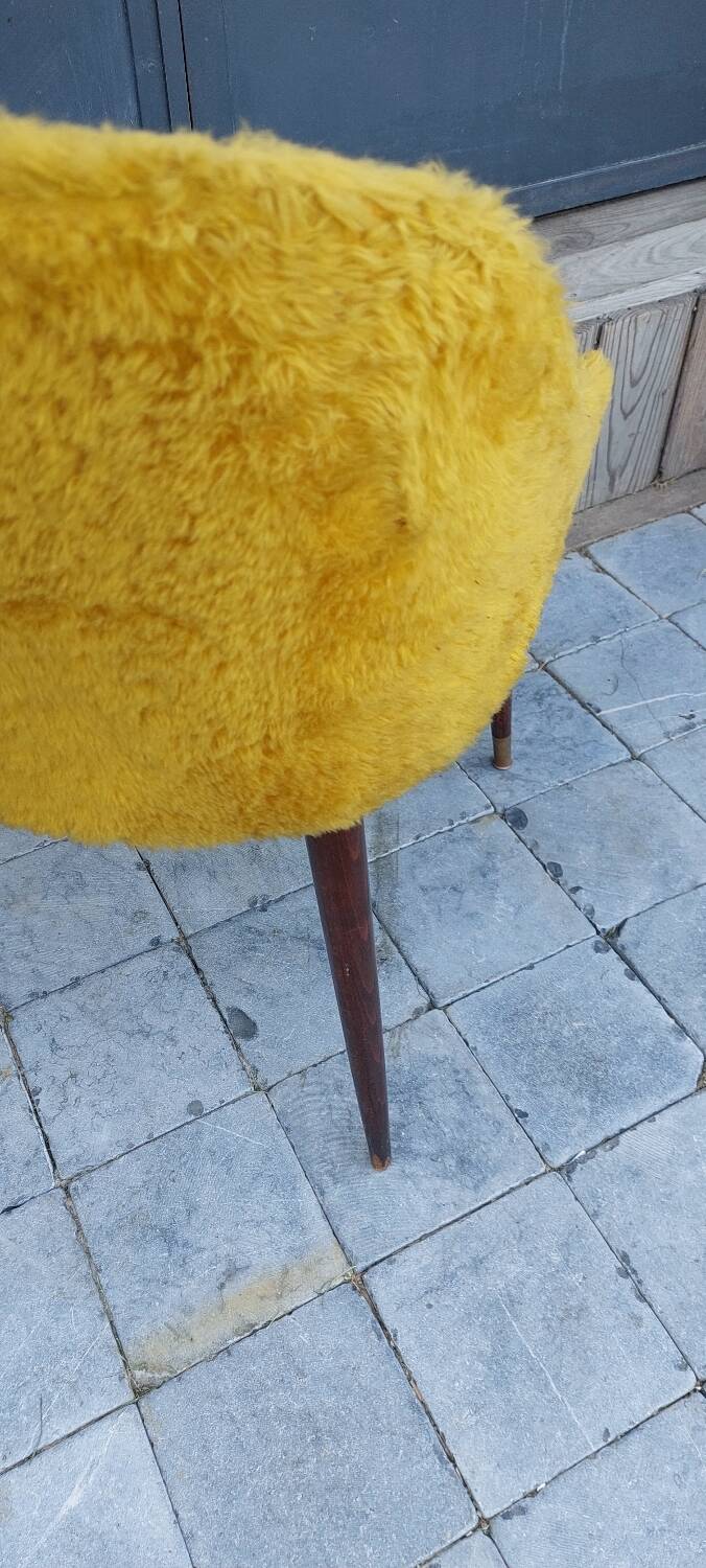 Plush cocktail armchair