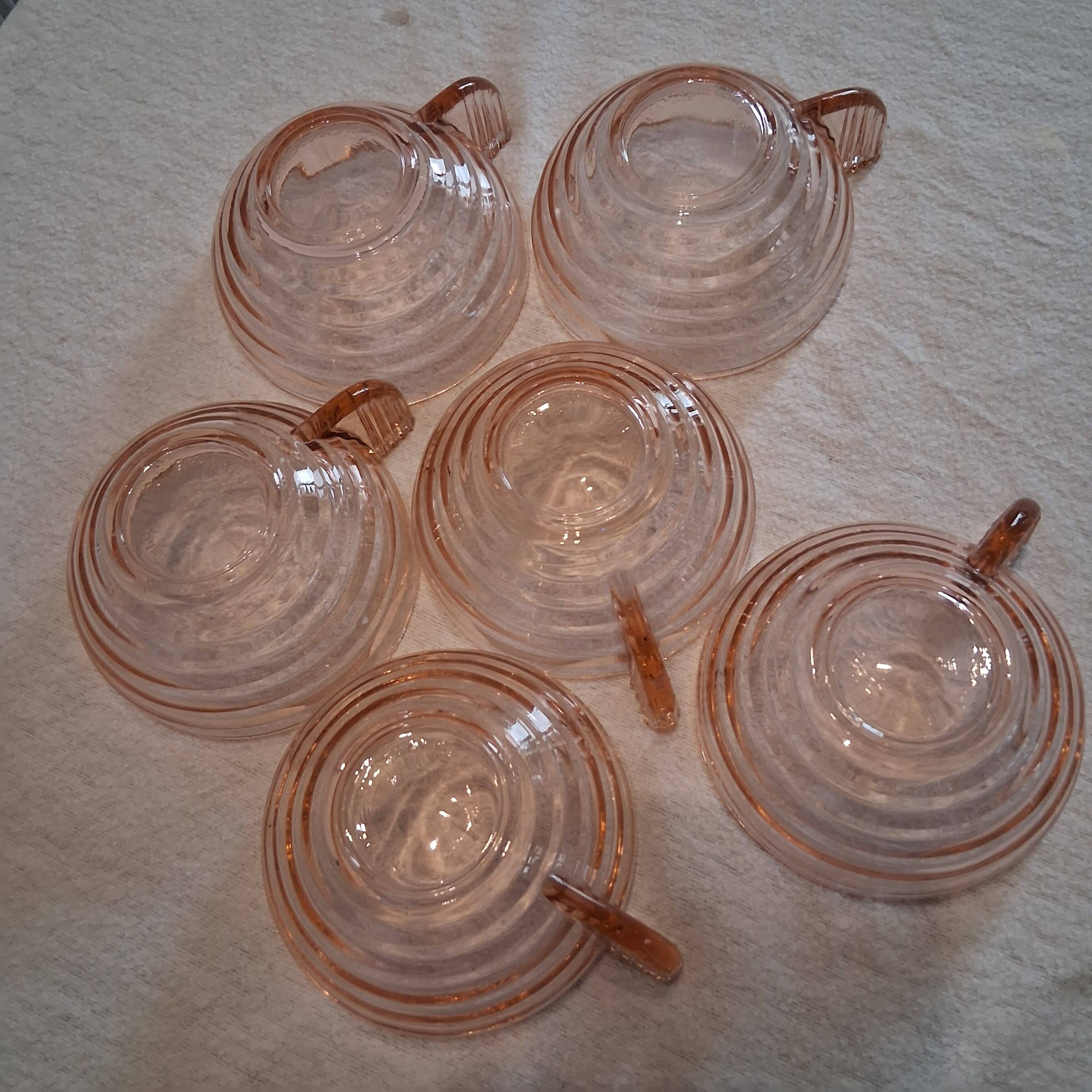 Set of 6 pink glass cups in very good condition.