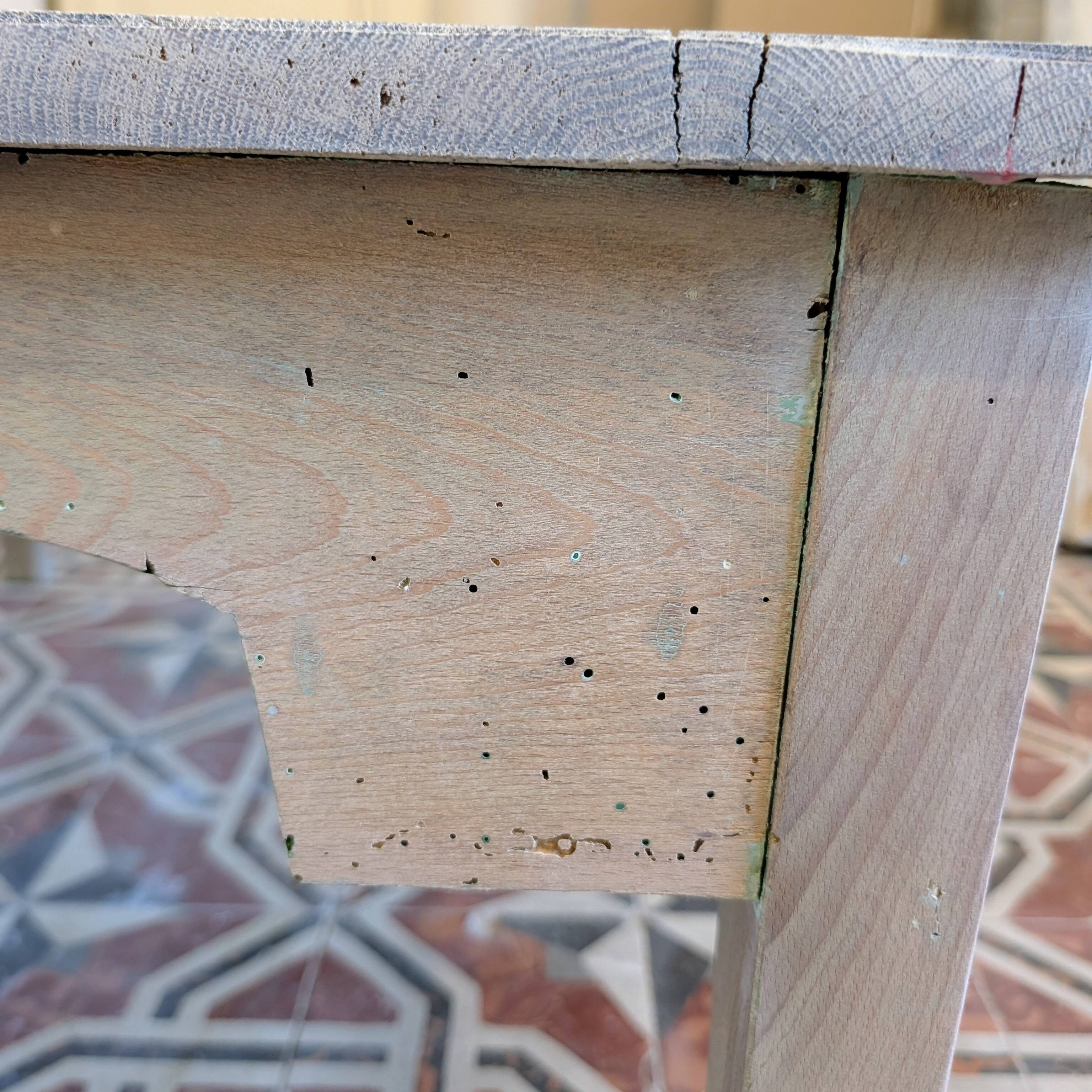 Farmhouse coffee table in oak