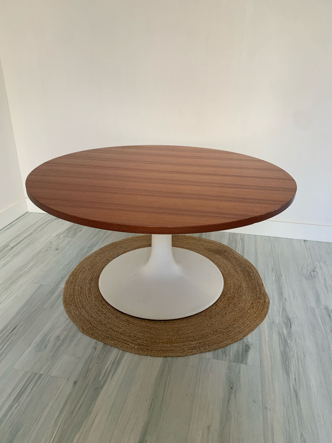 Table modulable JER – Pied tulipe en fonte – Fonderie Chenesseau Orléa